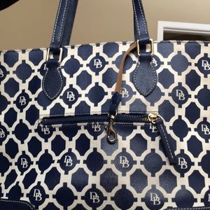 dooney and Bourke